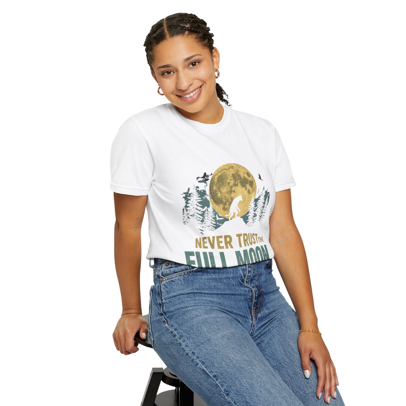 Never Trust The Full Moon Werewolf Graphic T-Shirt | Vintage Horror Moon Tee - Image 6